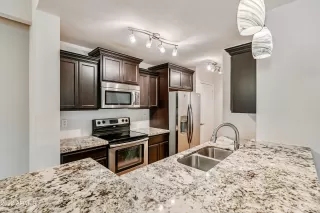 Photo #4: 6345967 Listing