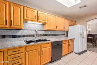 Photo #2: 6345984 Listing 