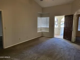 Photo #5: 6346003 Listing