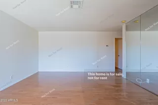 Photo #4: 6346261 Listing