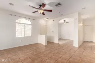 Photo #6: 6346676 Listing