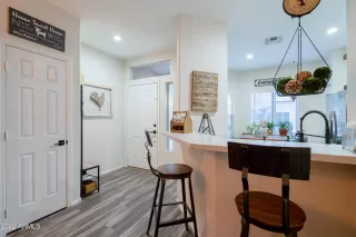 Photo #5: 6346803 Listing