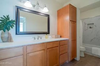 Photo #4: 6346884 Listing