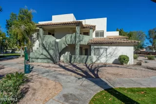 Photo #5: 6346884 Listing