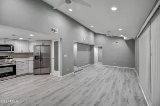 Photo #2: 6346954 Listing