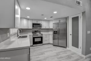 Photo #3: 6346954 Listing