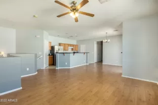 Photo #5: 6347093 Listing