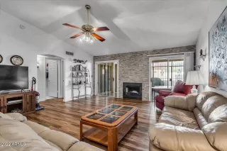 Photo #3: 6347156 Listing