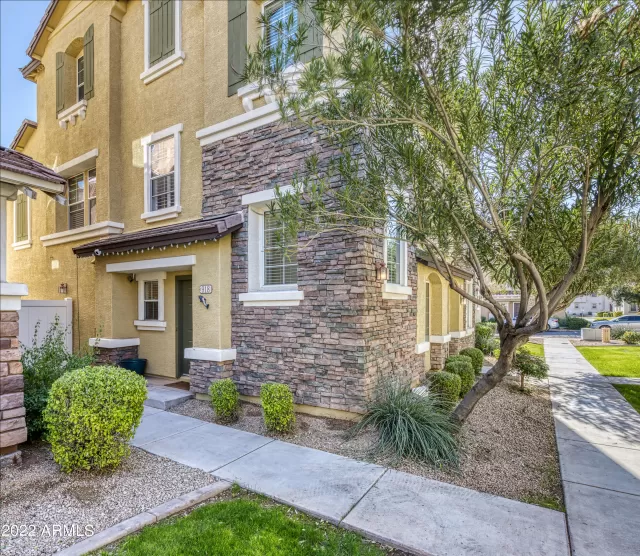 MLS: 6347484 Condo For Sale