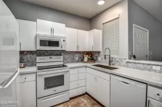 Photo #6: 6347543 Listing