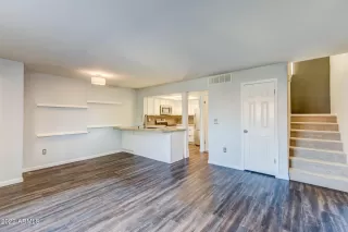 Photo #3: 6347660 Listing