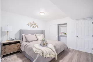 Photo #5: 6347777 Listing