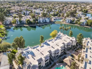 Photo #5: 6347809 Listing