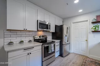 Photo #5: 6347873 Listing 