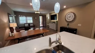 Photo #6: 6348426 Listing