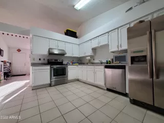 Photo #4: 6348428 Listing