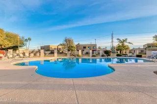 Photo #4: 6348874 Listing