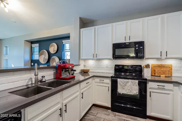 MLS: 6349114 Condo For Sale