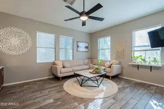 Photo #6: 6349114 Listing