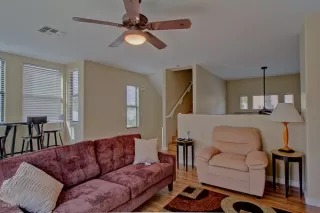 Photo #2: 6349241 Listing