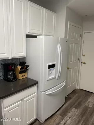 Photo #6: 6349360 Listing 