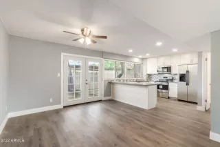 Photo #5: 6349550 Listing