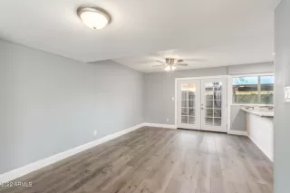 Photo #6: 6349550 Listing