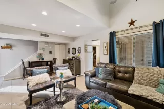 Photo #4: 6349744 Listing