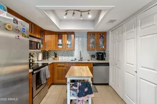 Photo #5: 6349744 Listing