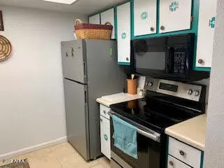 Photo #4: 6349829 Listing