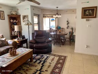 Photo #5: 6349829 Listing