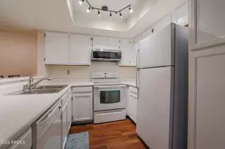 Photo #6: 6349917 Listing 