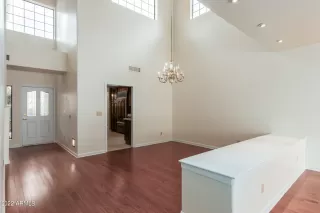 Photo #5: 6350099 Listing 