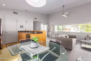 Photo #3: 6350251 Listing 