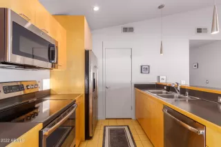 Photo #6: 6350251 Listing 