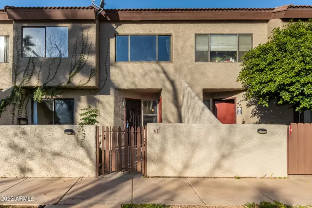 MLS: 6350447 Condo For Sale