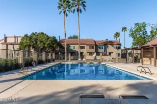 Photo #4: 6350447 Listing