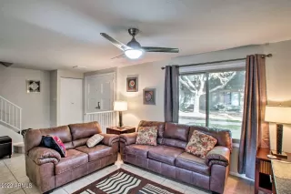 Photo #5: 6350725 Listing