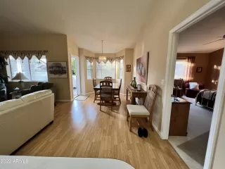 Photo #6: 6350762 Listing