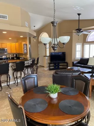 Photo #4: 6350862 Listing