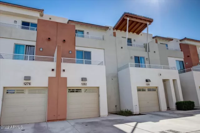 MLS: 6350917 Condo For Sale