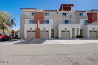 Photo #3: 6350917 Listing