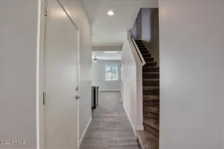 Photo #6: 6350917 Listing