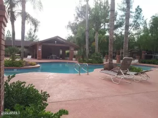 Photo #5: 6351045 Listing