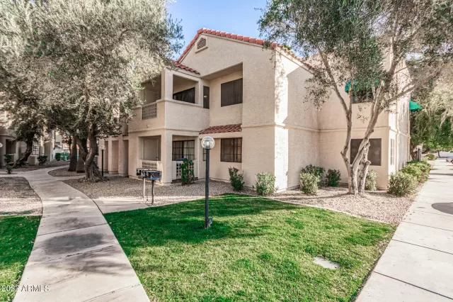 MLS: 6351143 Condo For Sale