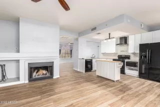 Photo #6: 6351160 Listing