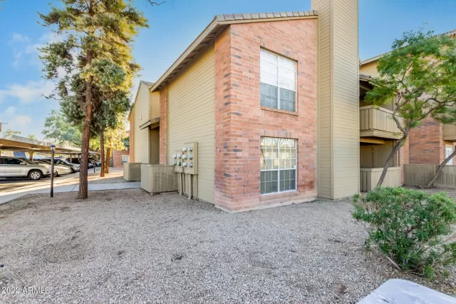 MLS: 6351225 Condo For Sale