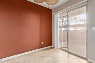 Photo #5: 6351225 Listing