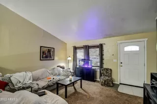 Photo #4: 6351309 Listing