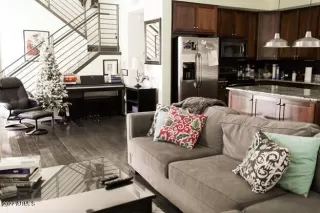 Photo #2: 6351610 Listing 